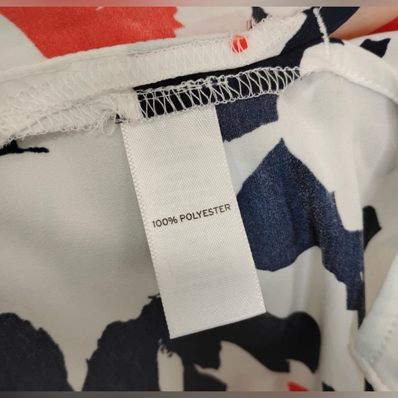 14th & Union Oversized Floral Blouse Size Large - Picture 10 of 10